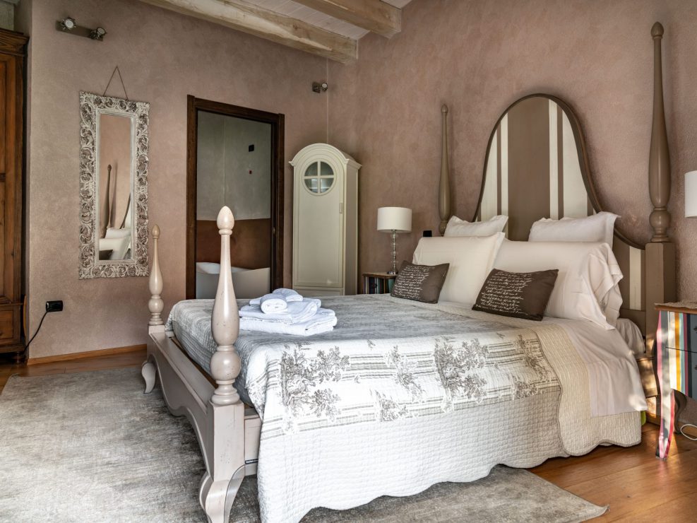 The Wedding Suite. Just gorgeous, so absolutely gorgeous!